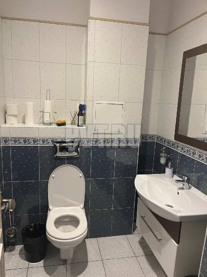 bce650b1-416f-4583-8e51-d8c9325baadf.jpg